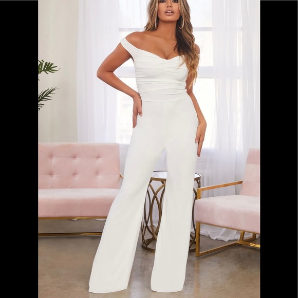 COPY - Club London white jumpsuit - Picture 1 of 2